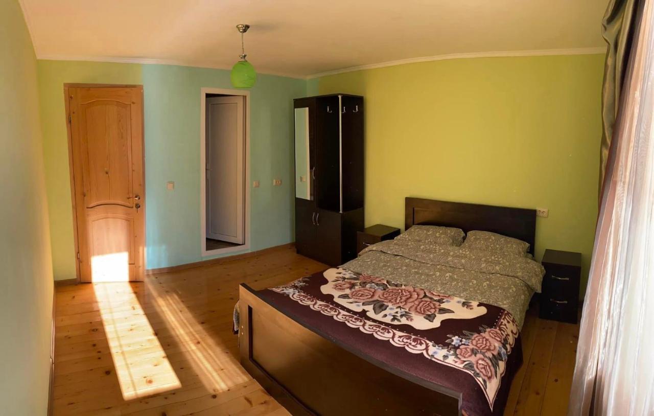 Bombora Hotel Местия Екстериор снимка