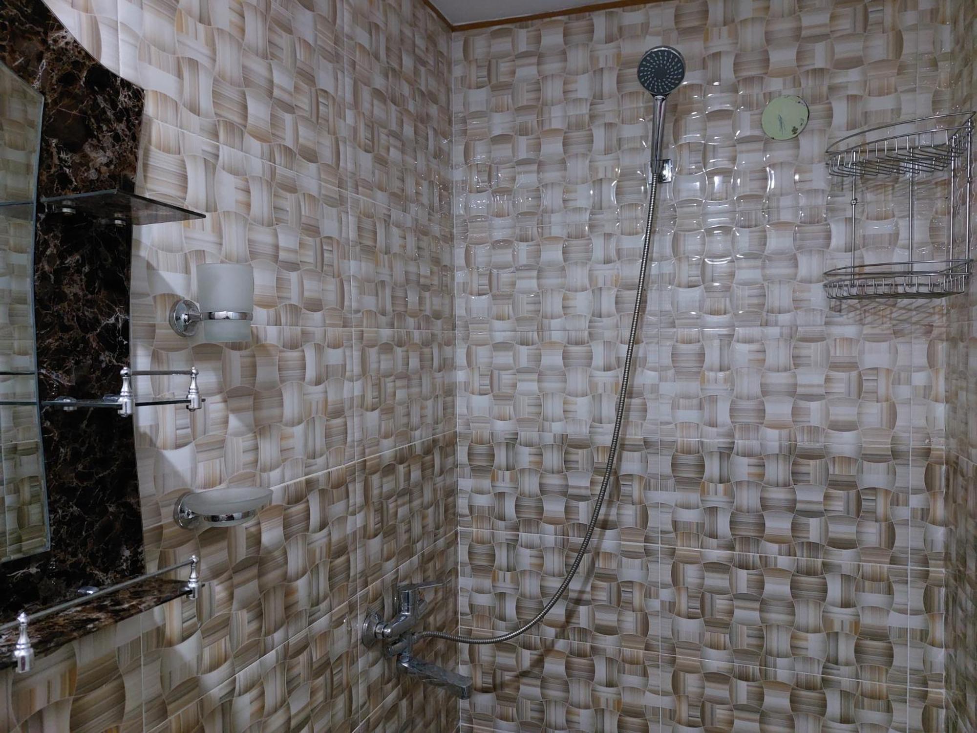 Bombora Hotel Местия Стая снимка